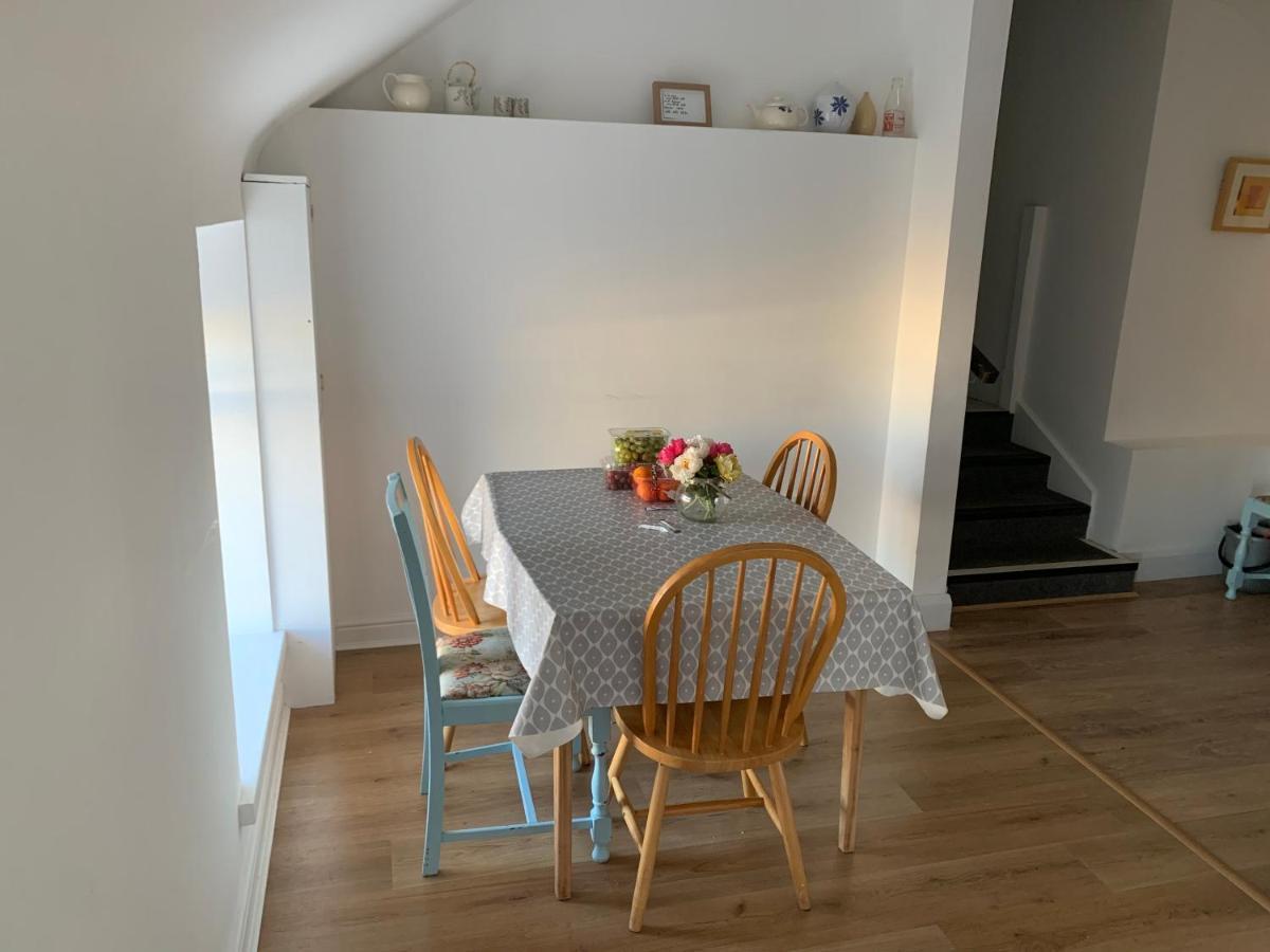 Room 2 Camp Street B&B & Self Catering 乌克特拉德 外观 照片